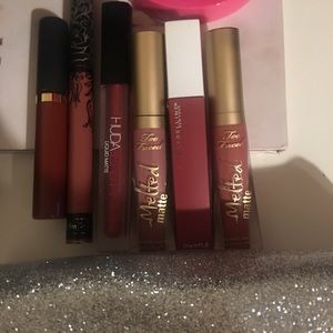 Too Faced Makeup - Lipstick Bundle Too Faced Makeup - Lipstick Bundle